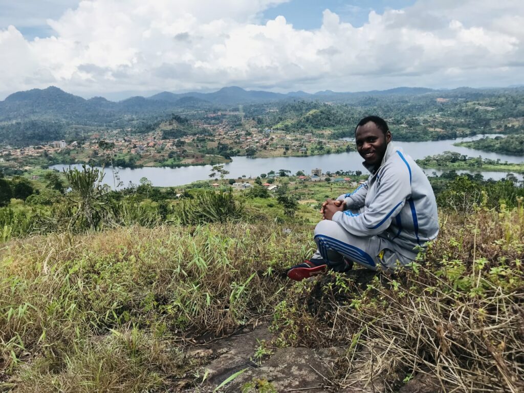 Les sept collines de Yaoundé, un défi relevé par un randonneur passionné - Voyage en hauteur... Voyage des saveurs