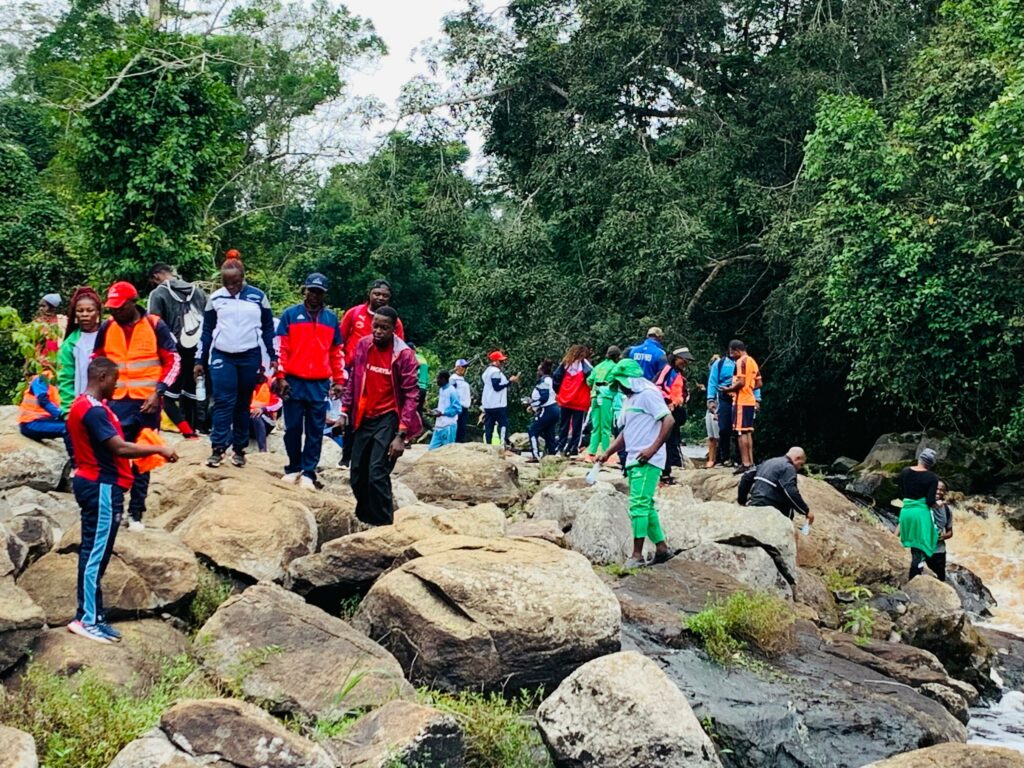 Sur les berges du Nyong au site touristique d’Assock. Crédit : Murielle Obele