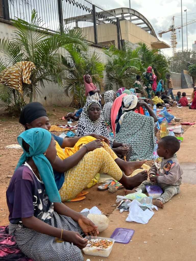 100 Plats pour Eux - Kapriciaa Amad - Carrefour Warda