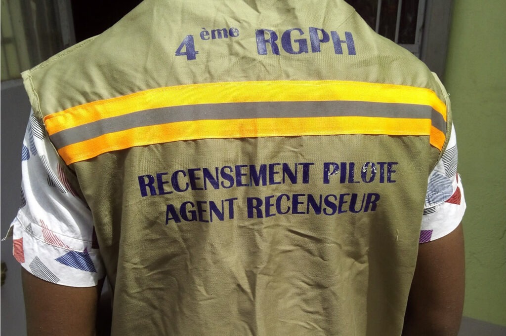 Identification de l'agent recenseur. Crédit : BUCREP 